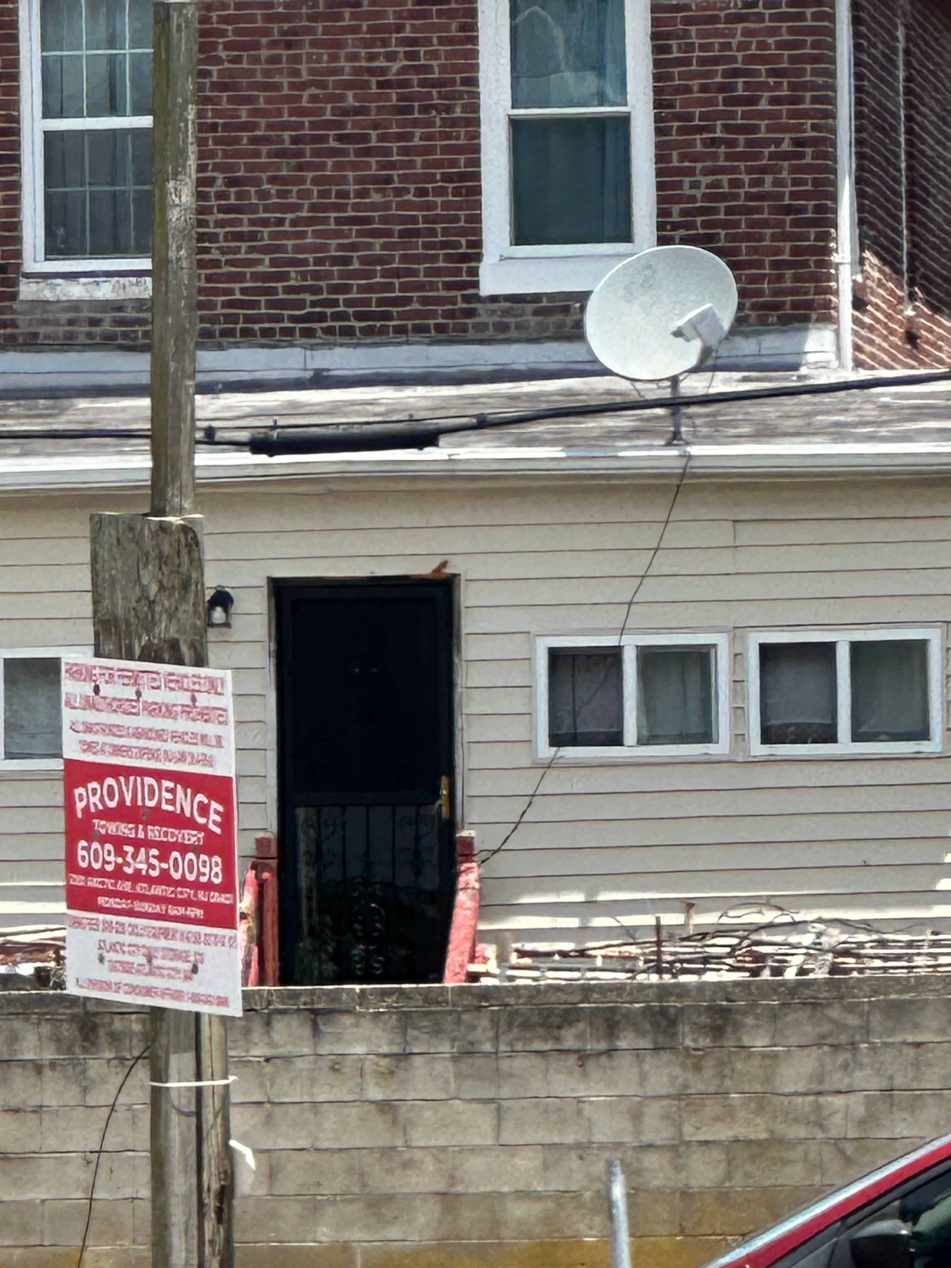 A satellite dish mounted for internet reception -- illustrative; not a Starlink terminal specifically, but representative of the direct-to-consumer satellite hardware now competing with African mobile operators for the same customers.